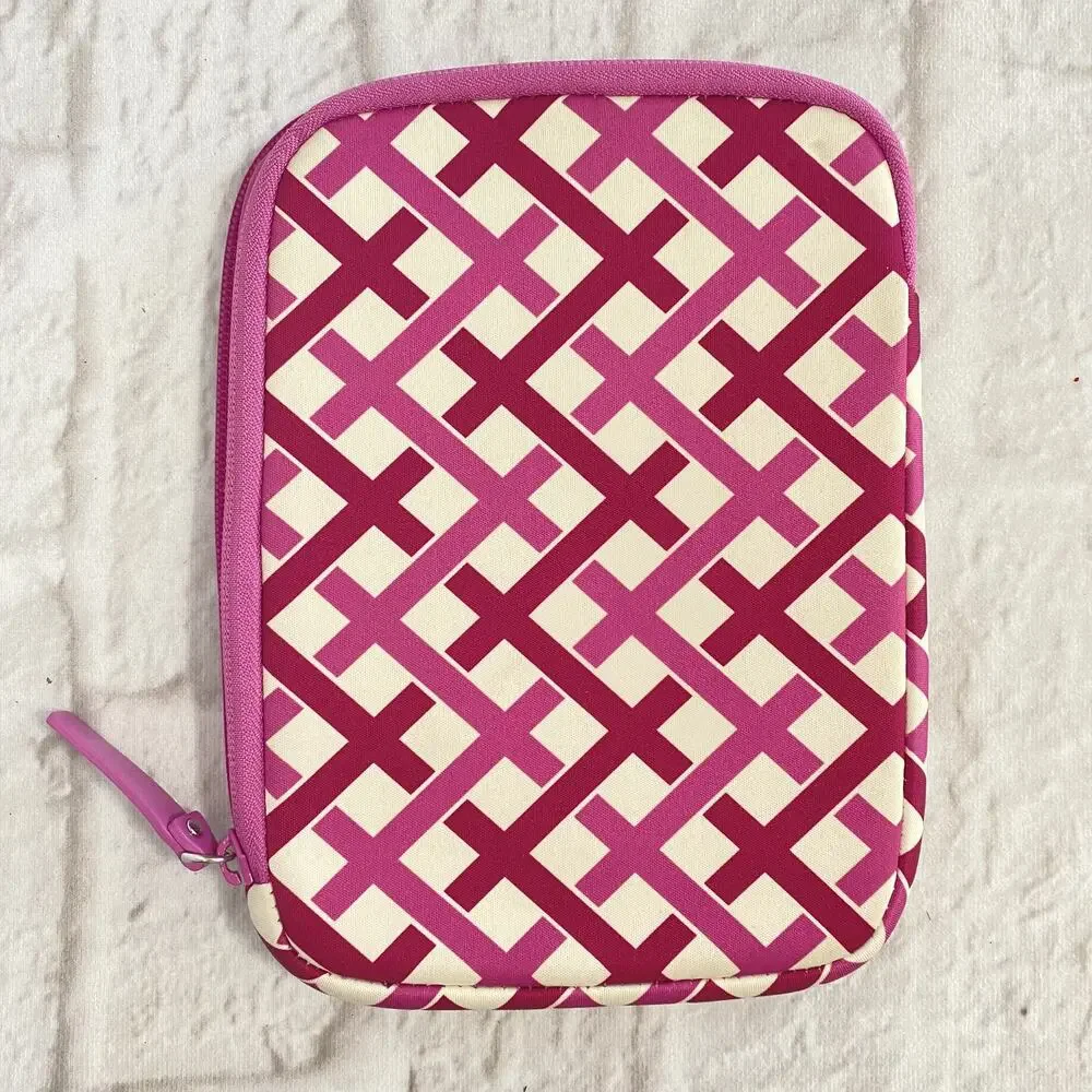 Vera Bradley Tablet iPad Mini Sleeve Case Zip Around 6” x 8 1/2” Pink weave